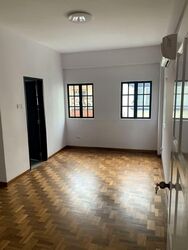 Lorong 105 Changi (D15), Terrace #575328181